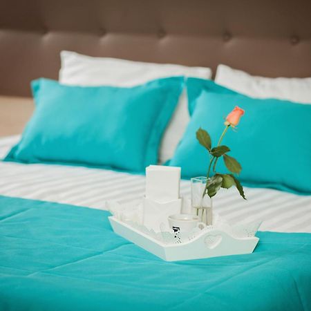 Hotel Versailles Lutsʼk Zimmer foto